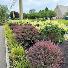 Front-Yard-Landscape-Planting-Mulch-Installation-Trumbull-CT 4